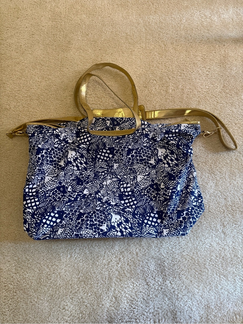 Preowned Lilly Pulitzer Overnight Weekend Bag with strap 24" × 17"